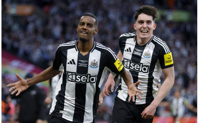 İngiltere Lig Kupası'nda zafer Newcastle United'ın!