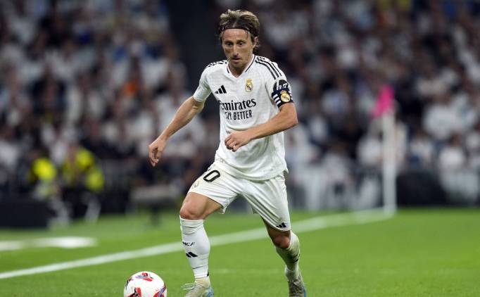 Luka Modric tarihe geçti; Real Madrid kazandı