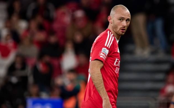 Benfica 3 gol attı ve zirveye yerleşti!