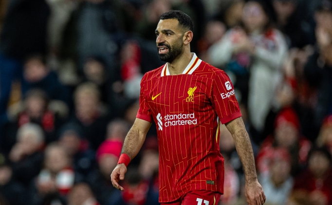 Liverpool, 10 kişiyle yıkılmadı!