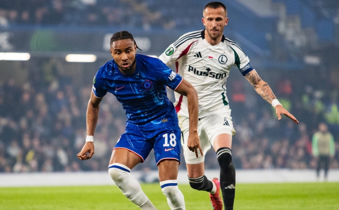 Chelsea, Legia'ya yenilse de turu geçti!