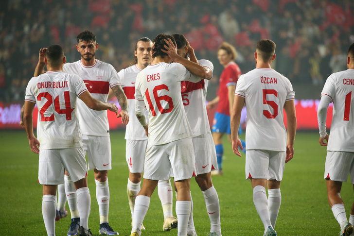 Son dakika: A Milli Takımımız, Çekya'yı da devirdi! Gaziantep'te 2-1'lik galibiyet geldi! Arda Güler ise ilk kez Ay-Yıldızlı formayı giydi...