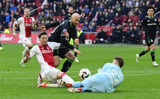Ajax, 90+4'te galibiyete uzandı