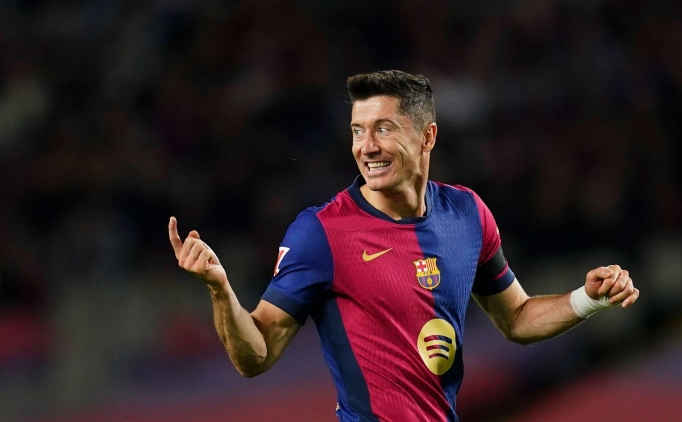 Barcelona, dört golle turu geçti!