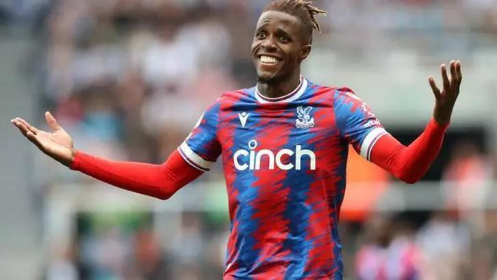 Son dakika! Galatasaray Zaha'yı transfer etti!