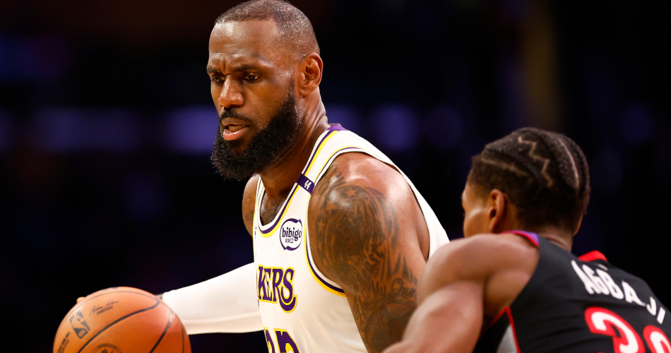 LeBron-Lakers-Raptors