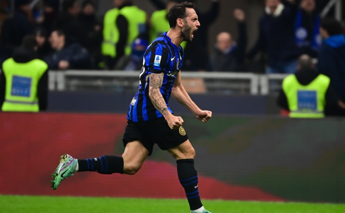 Inter, deplasmanda üç puanı üç golle aldı