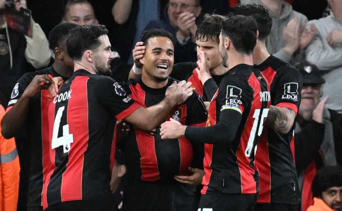 Enes Ünal'lı Bournemouth evinde Arsenal'i 2 golle yendi