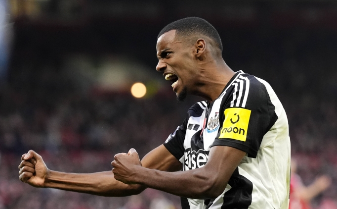 Newcastle United, MANU'nun yarasına tuz bastı