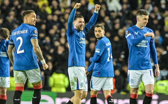Rangers, dev derbide Celtic'i 88'de yıktı!